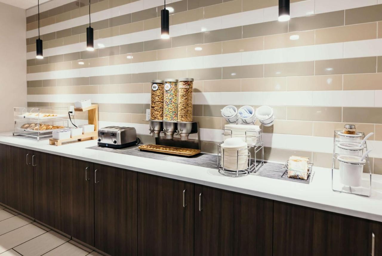 La Quinta Inn&Suites by Wyndham Ankeny IA - Des Moines IA Extérieur photo